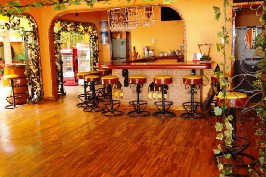 El Coyote Mexican Resto-Bar